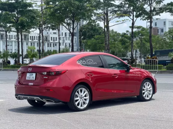Mazda 3 2.0L Sedan 2015 - Mazda 3 2.0AT sx2015 chạy 6v8(km)