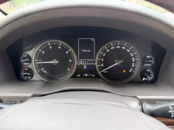 Toyota Land Cruiser VX 4.6 V8 2016 - Xe cực chất, cam kết chất lượng