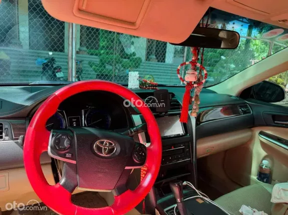 Toyota Camry 2.0E 2018 - Ghế da chỉnh điện, nội thất rộng rãi cao cấp