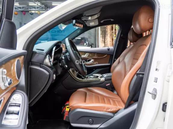 Mercedes-Benz GLC 250 4Matic 2017 - Xe cực chất, check test thoải mái