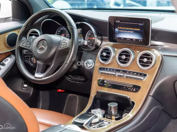 Mercedes-Benz GLC 250 4Matic 2017 - Xe cực chất, check test thoải mái