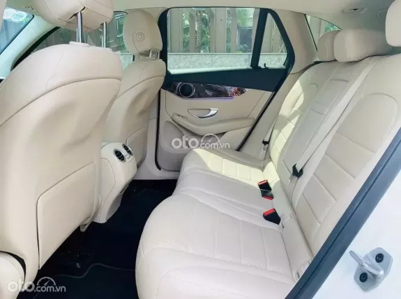 Mercedes-Benz GLC 200 4Matic 2022 - Xe cực mới, hỗ trợ vay cao