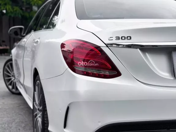 Mercedes-Benz C300 AMG 2017 - Xe cực chất
