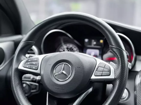 Mercedes-Benz C300 AMG 2017 - Xe cực chất