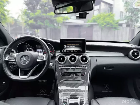 Mercedes-Benz C300 AMG 2017 - Xe cực chất