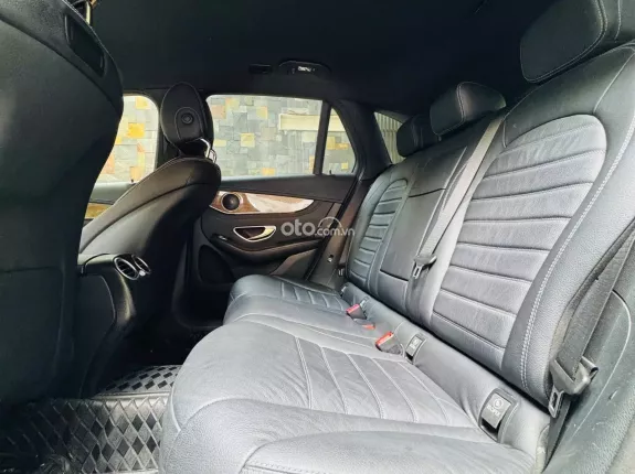 Mercedes-Benz GLC 250 4Matic 2017 - Xe cực đẹp, bank hỗ trợ cao