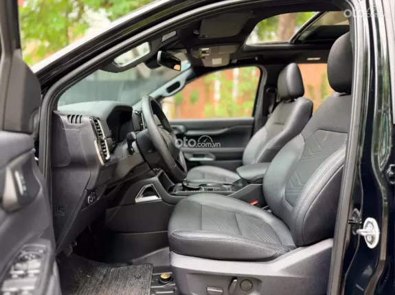 Ford Everest Titanium 2.0 AT 4x2 2024 - Xe như mới, hỗ trợ vay bank cao