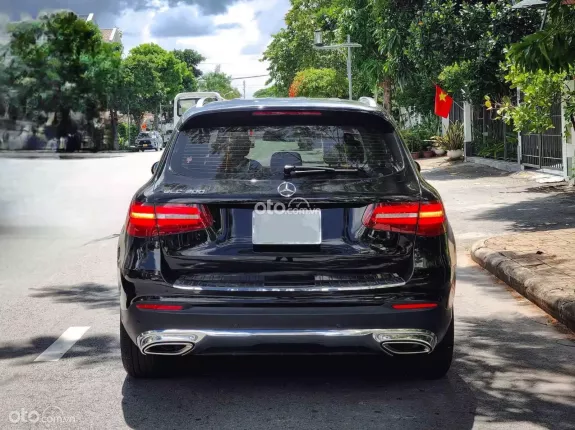 Mercedes-Benz C200 2.0 AT 2018 - Đen -kem