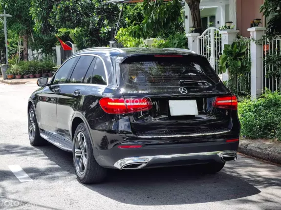 Mercedes-Benz GLC 200 4Matic 2018 - Đen-kem