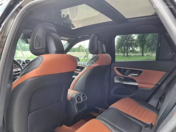 Mercedes-Benz GLC 300 4Matic 2023 - Đen-Nâu