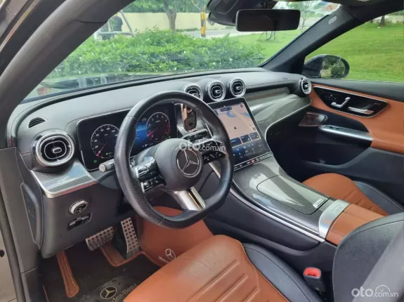 Mercedes-Benz GLC 300 4Matic 2023 - Đen-Nâu