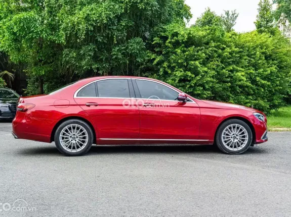 Mercedes-Benz E200 Exclusive V1 2023 - SANG TRỌNG CỔ ĐIỂN