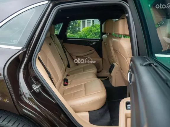Porsche Macan 2.0 AT 2021 - Porsche Macan 2021 bảo dưỡng full hãng cực đẹp