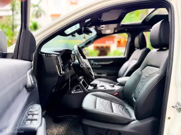 Ford Everest Titanium 2.0L AT 4WD 2024 - Xe cực mới, hỗ trợ vay bank cao