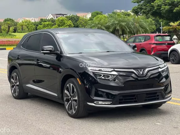VinFast VF8 Plus 2024 - Plus Đen 2024 Mua pin CATL Odo 15000km Xe dân