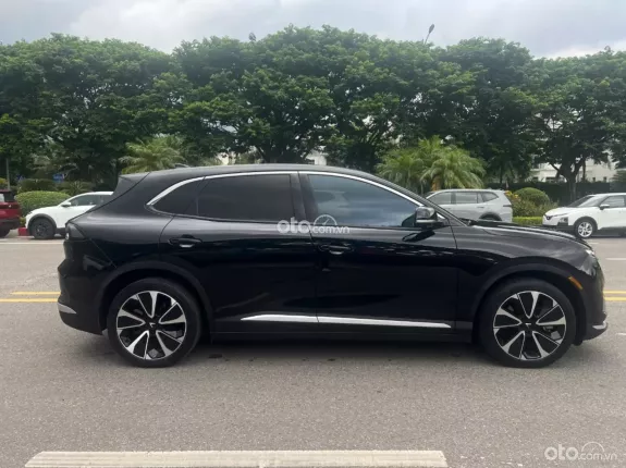 VinFast VF8 Plus 2024 - Plus Đen 2024 Mua pin CATL Odo 15000km Xe dân