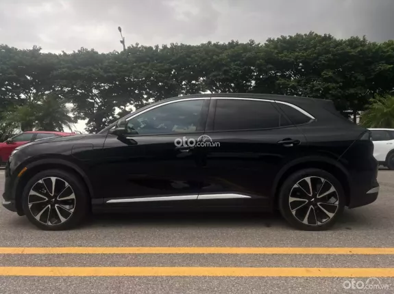 VinFast VF8 Plus 2024 - Plus Đen 2024 Mua pin CATL Odo 15000km Xe dân