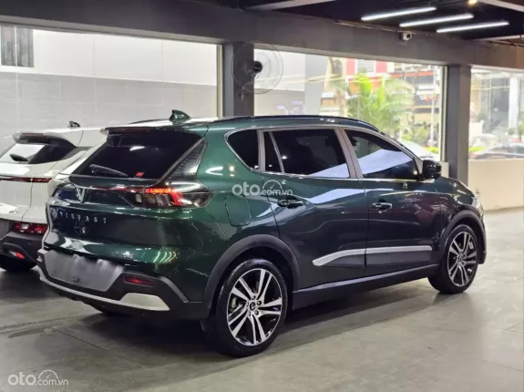 VinFast VF e34 Tiêu chuẩn 2023 - Odo thấp chỉ 10.000 km, xe cá nhân nguyên bản