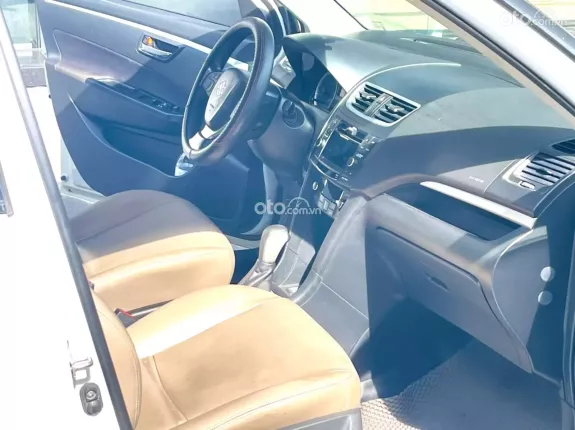 Suzuki Swift 1.4 AT 2016 - Odo 12 vạn zin cực chất