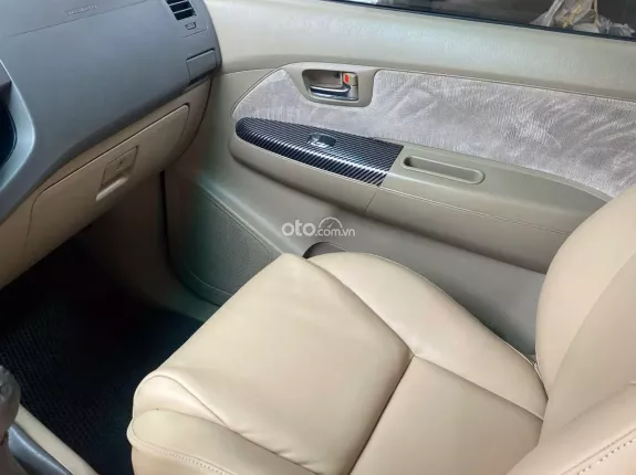 Toyota Fortuner 2.4 MT 4x2 2012 - Xe đẹp máy dầu