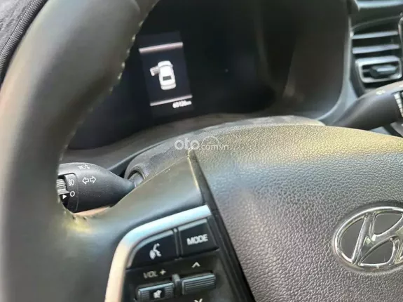 Hyundai Accent 1.4 AT Đặc biệt 2023 - Xe cực đẹp, liên hệ em xem xe tại Hà Nội
