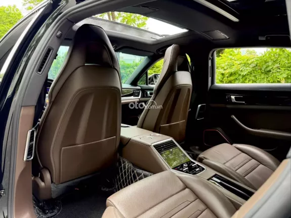 Porsche Panamera 4 Executive 2019 - Porsche Panamera 4 Executive 2020