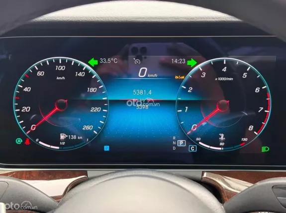 Mercedes-Benz E200 Exclusive V1 2023 - E200 Exclusive 2023 V1
