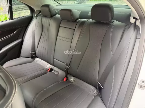 Mercedes-Benz E200 Exclusive V1 2023 - E200 Exclusive 2023 V1