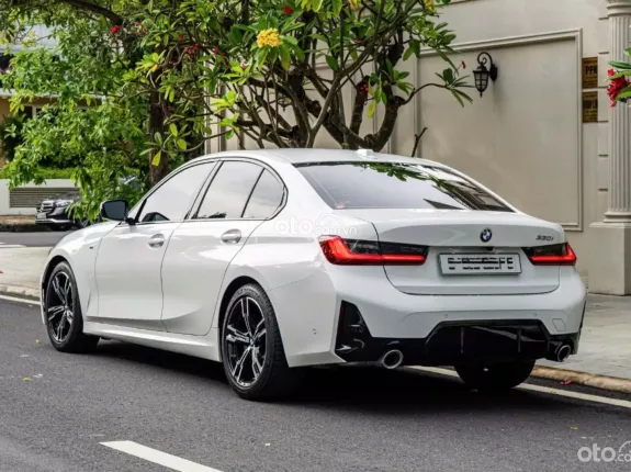 BMW 330i M Sport 2024 - BMW 330i M Sport 2024