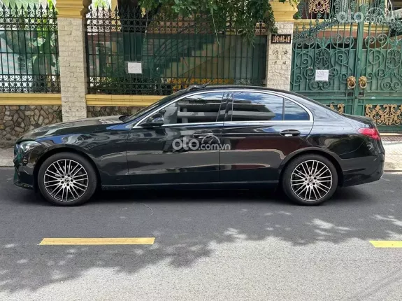 Mercedes-Benz C200 Avantgarde Plus 2023 - C200 Avantgarde 2023