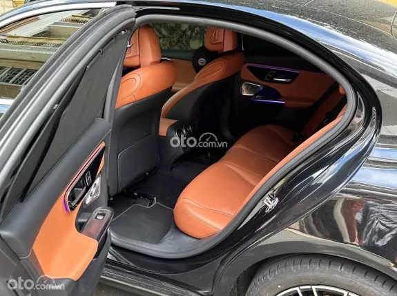 Mercedes-Benz C200 Avantgarde Plus 2023 - C200 Avantgarde 2023