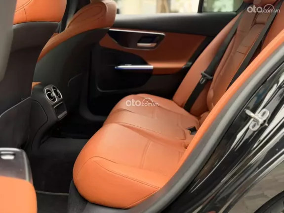 Mercedes-Benz C200 Avantgarde 2023 - Pháp lý chuẩn bảo hành hậu mãi sau bán giao xe toàn quốc