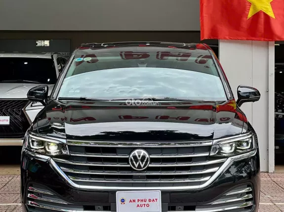 Volkswagen Viloran Luxury 2024 - Xe đẹp màu đen, nội thất nâu, chủ cực giữ gìn