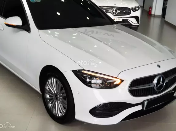 Mercedes-Benz C200 Avantgarde 2023 - Mercedes C200 Avantgarde V1 2023 siêu lướt 10.500km cực đẹp