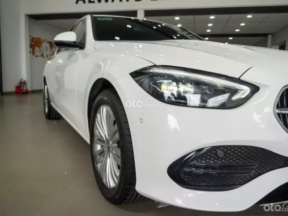Mercedes-Benz C200 Avantgarde 2023 - Mercedes C200 Avantgarde V1 2023 siêu lướt 10.500km cực đẹp