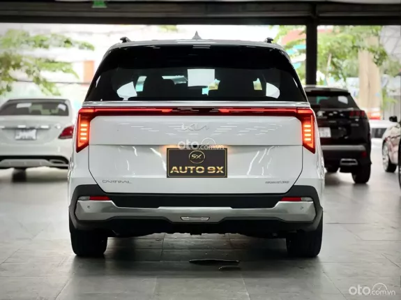 Kia Carnival 2.2D Signature 2024 - Model 2025 Siêu Lướt