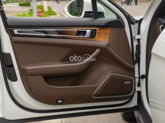 Porsche Panamera 4 Executive 2018 - Porsche Panamera 4 Executive 2019