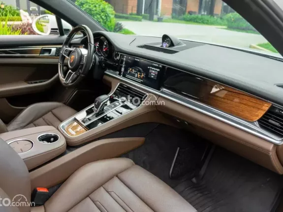 Porsche Panamera 4 Executive 2018 - Porsche Panamera 4 Executive 2019