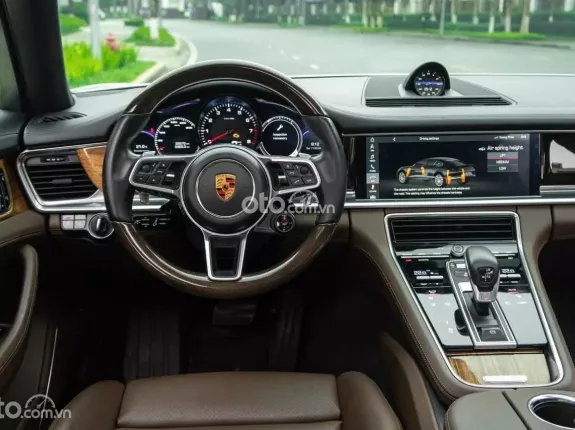 Porsche Panamera 4 Executive 2018 - Porsche Panamera 4 Executive 2019