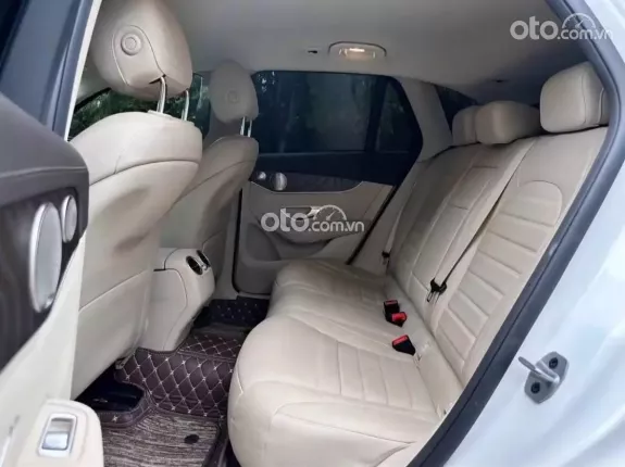 Mercedes-Benz GLC 200 4Matic 2021 - Trắng 40000km