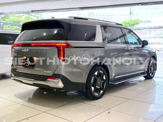 Kia Carnival 2.2D Signature 2025 - Tiết kiệm vài trăm triệu và lên nhiều phụ kiện