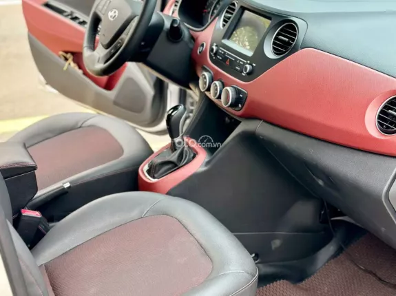 Hyundai Grand i10 Hatchback 1.2 AT 2020 - Một chủ từ mới chuẩn km đi