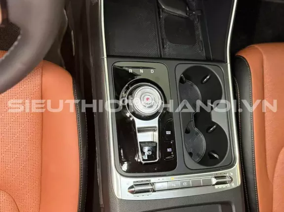 Kia Carnival 2.2D Signature 2025 - Tiết kiệm vài trăm triệu và lên nhiều phụ kiện