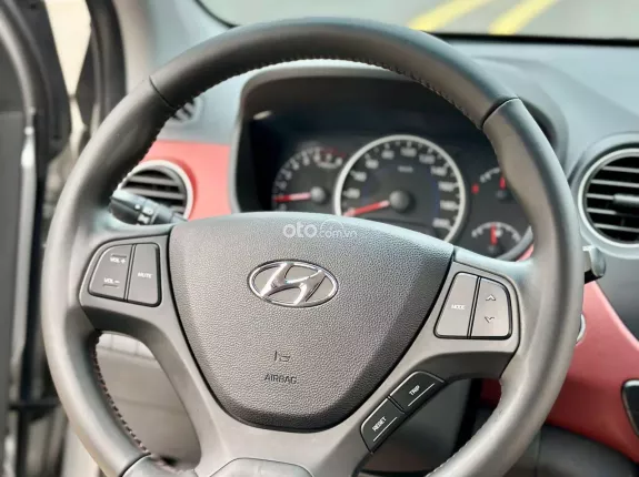 Hyundai Grand i10 Hatchback 1.2 AT 2020 - Một chủ từ mới chuẩn km đi