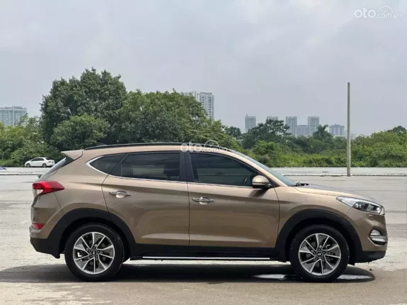 Hyundai Tucson 2.0 Đặc biệt 2019 - Một chủ từ mới chạy 9 vạn km rất mới