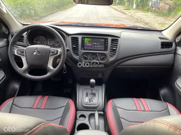 Mitsubishi Triton 4×2 AT MIVEC 2022 - Xe đẹp bảo dưỡng đầy đủ