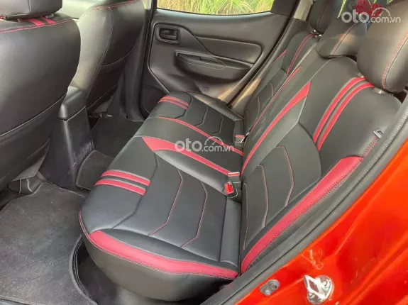 Mitsubishi Triton 4×2 AT MIVEC 2022 - Xe đẹp bảo dưỡng đầy đủ