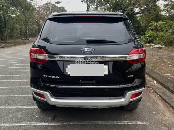 Ford Everest Titanium 2.0L AT 4WD 2019 - Xe đẹp bản 2 cầu, giá tốt liên hệ ngay