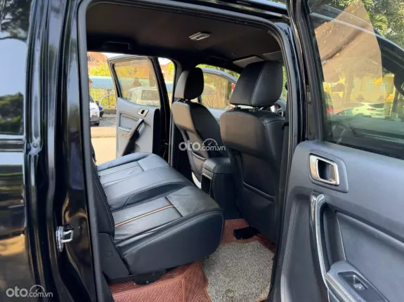 Ford Ranger Wildtrak 2.0L 4x4 AT 2021 - Xẻ rất mới
