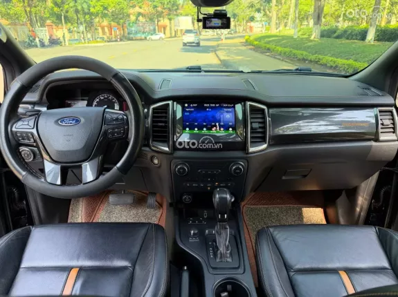 Ford Ranger Wildtrak 2.0L 4x4 AT 2021 - Xẻ rất mới